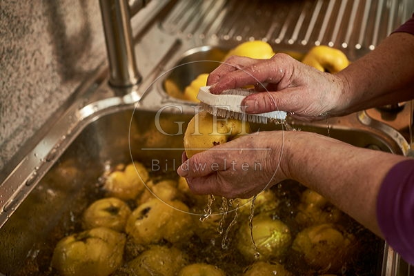 091433 Herstellung von Quittensaft
