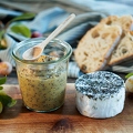 107937 Mirabellensenf und Ziegenkäse