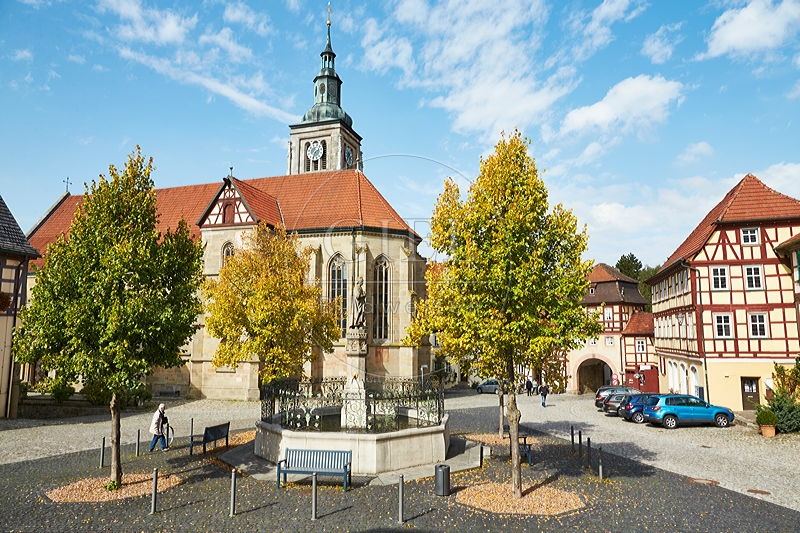 Königsberg, Marktplatz, Regio-Montanus-Brunnen 087880.jpg