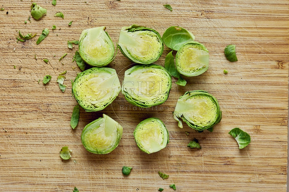 114892 Rosenkohl, Röschen, aufgeschnitten