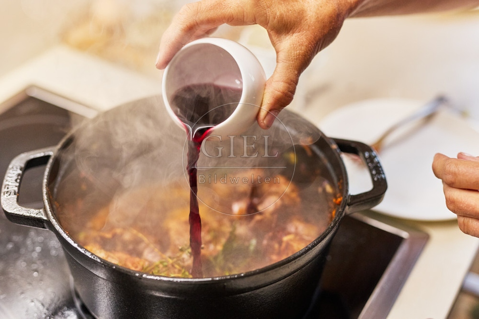 116746 Zubereitung Lammgulasch