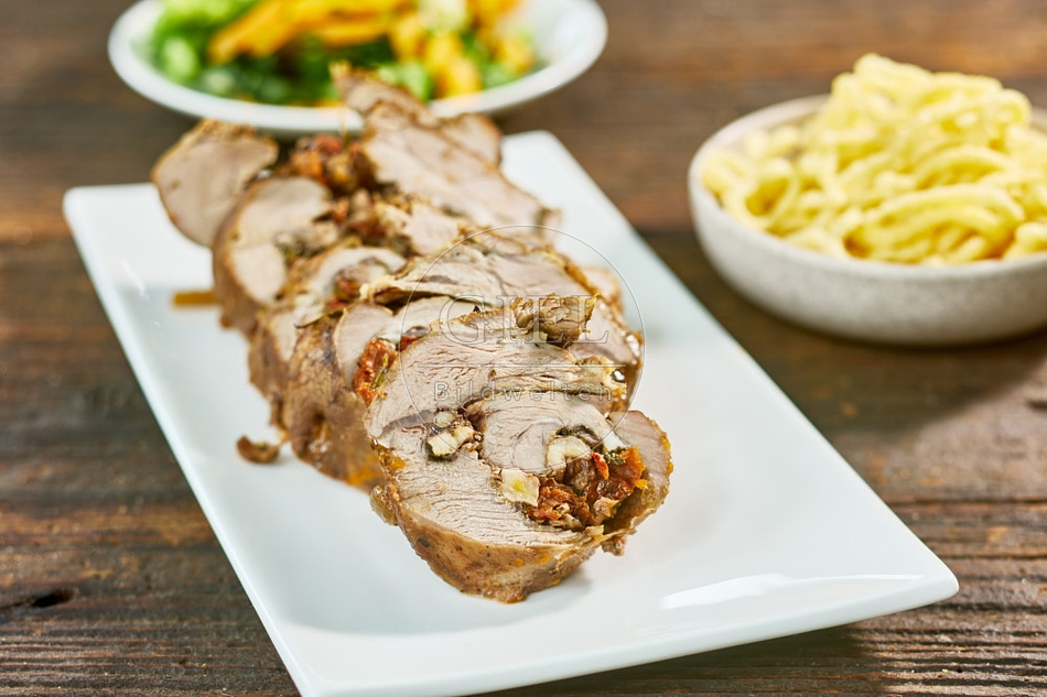 116767 Gefüllte Lammschulter, Lammrollbraten