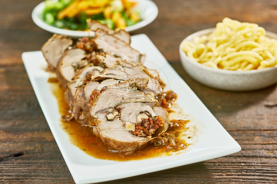 116768 Gefüllte Lammschulter, Lammrollbraten