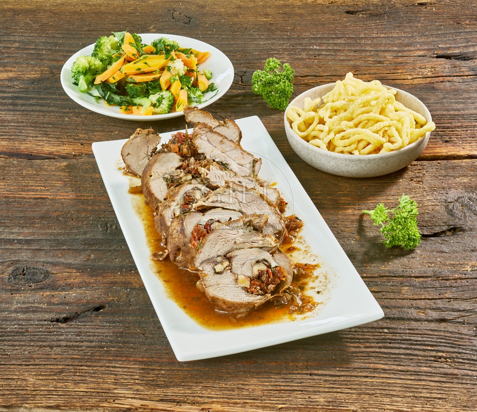 116781 Gefüllte Lammschulter, Lammrollbraten