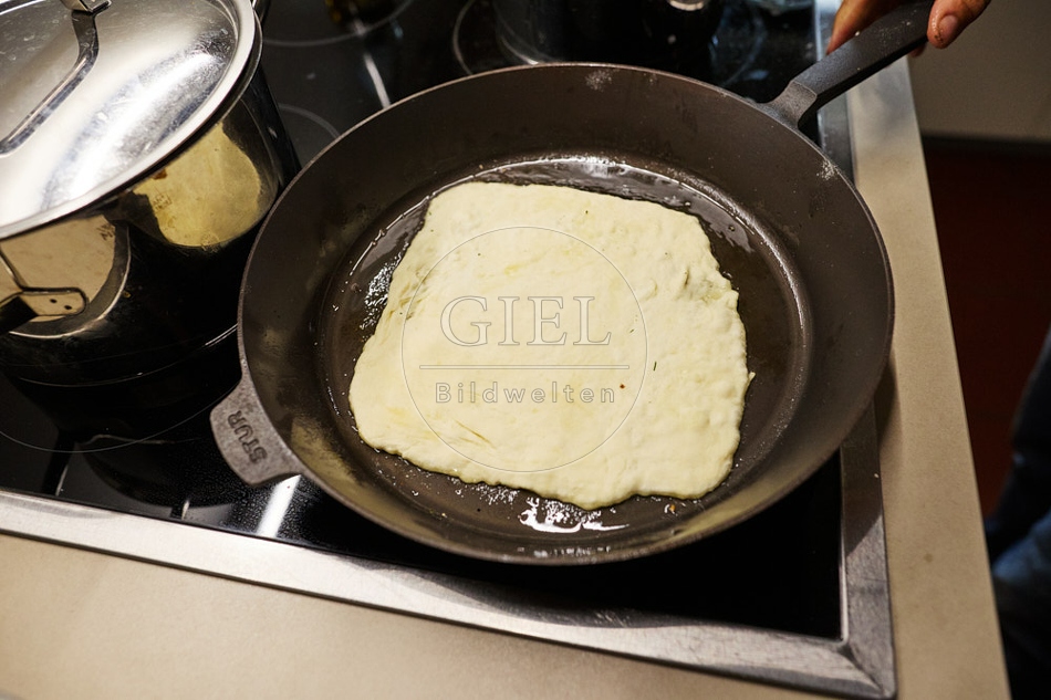 117325 Fladenbrot zubereiten