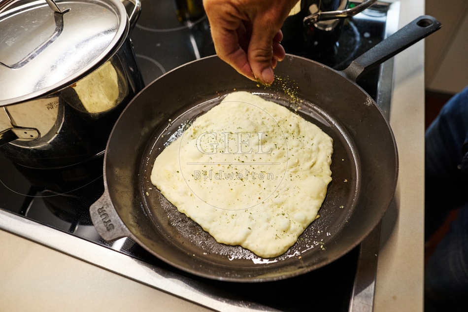 117326 Fladenbrot zubereiten